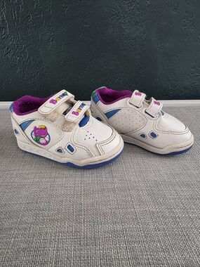Vintage 1993 Barney The Dinosaur Tape Strips Volleyball Sneakers Toddler Size 4